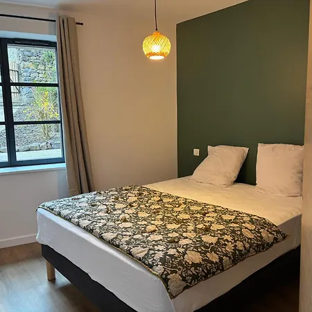 Apartment En Si Bon Chemin - Chemin 65 *